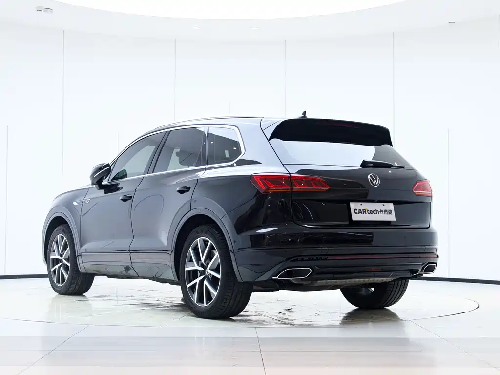 Volkswagen Touareg 2022 3.0TSI Sport