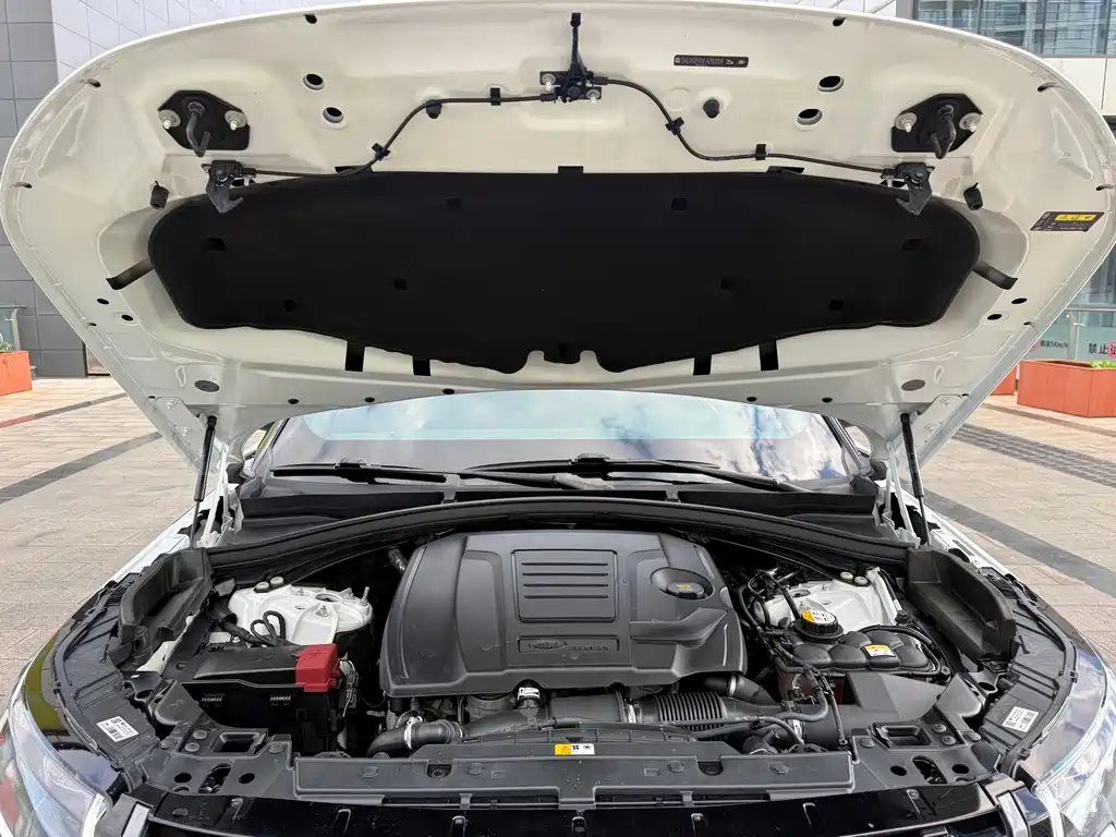 Land Rover Velar — миниатюра 11