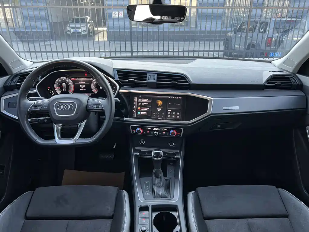 Audi Q3 — миниатюра 12