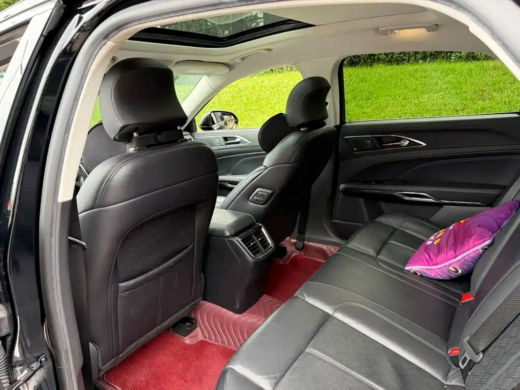Ford Taurus — миниатюра 11