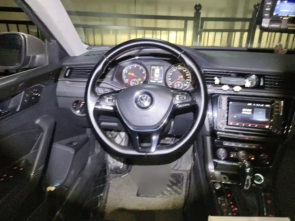 Volkswagen Passat — миниатюра 3