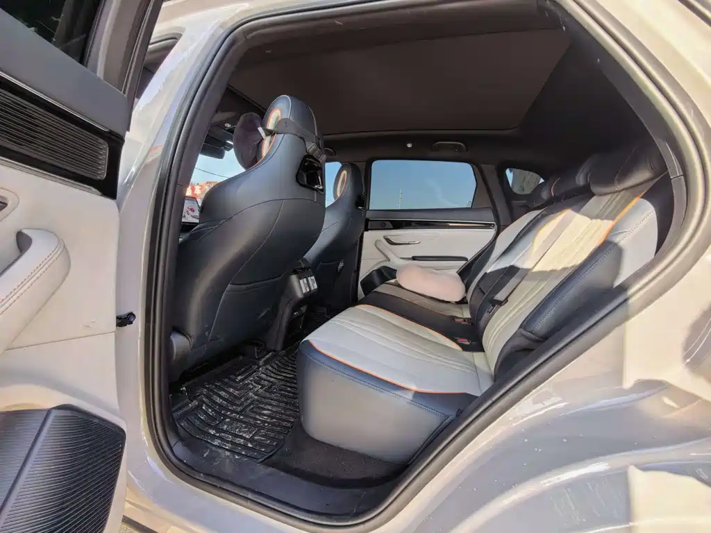 BYD PLUS New Energy — миниатюра 13