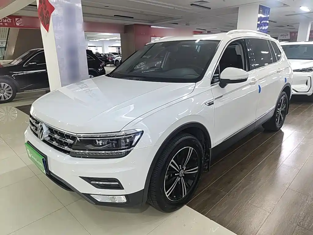 Volkswagen Tiguan L — миниатюра 2