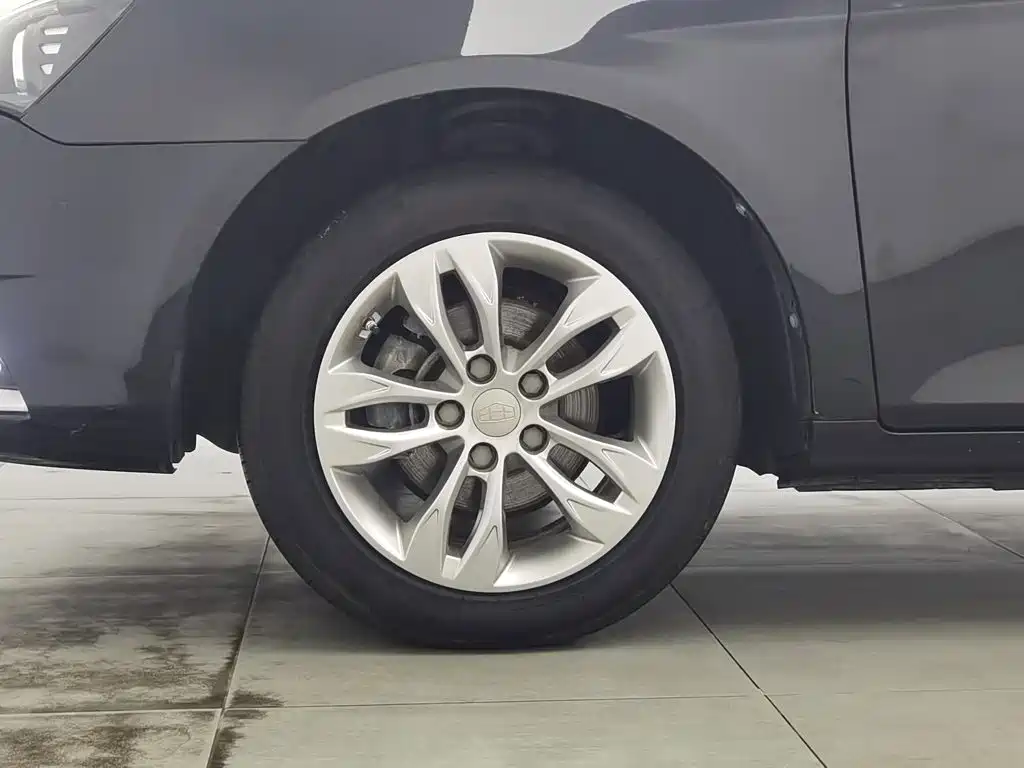 Geely Emgrand — миниатюра 17