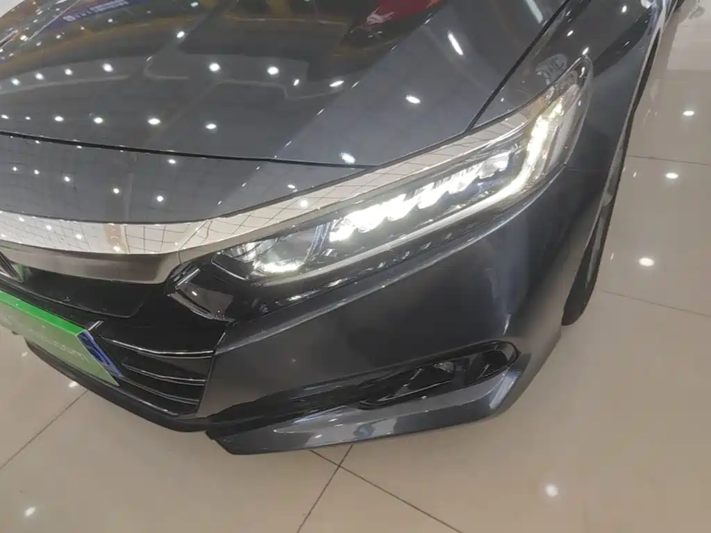 Honda Accord — миниатюра 24