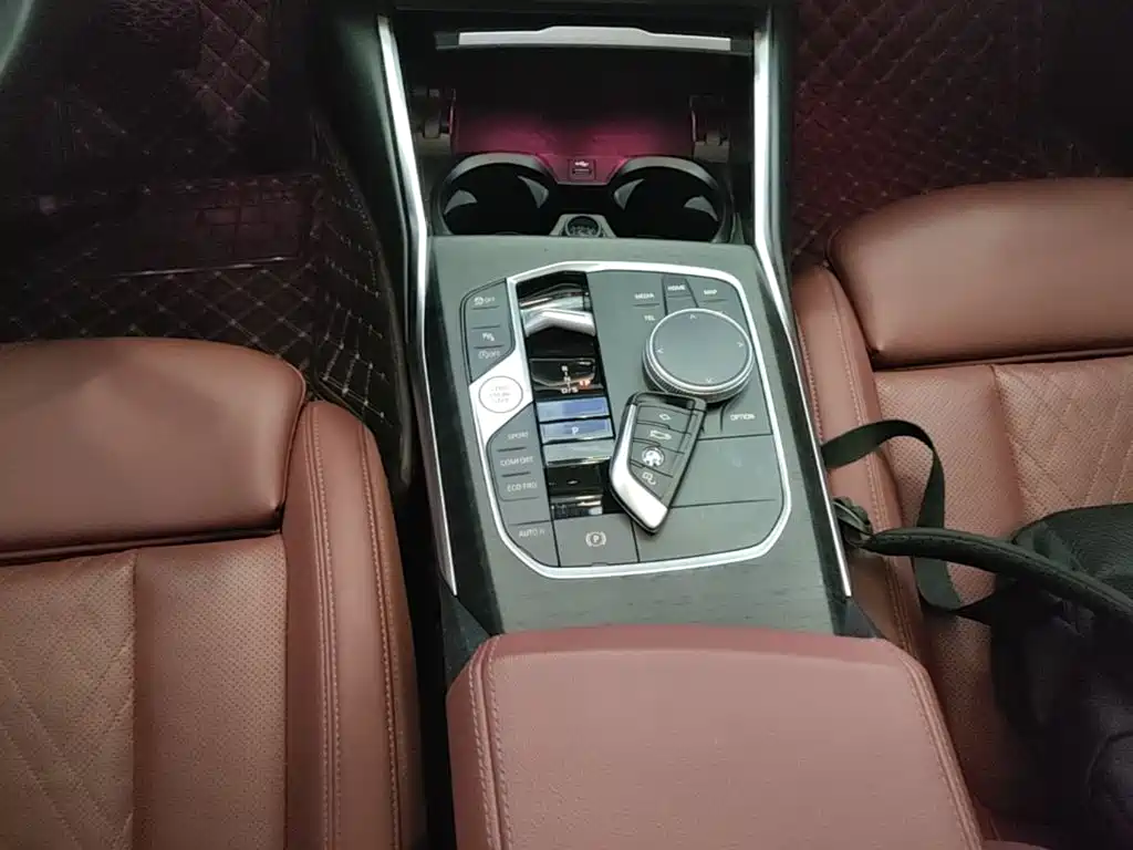 BMW 3 Series — миниатюра 14