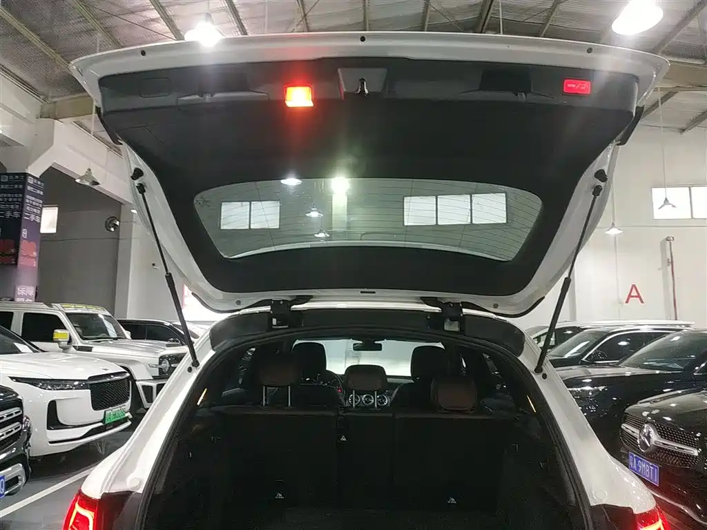 Mercedes-Benz GLC - фото 19