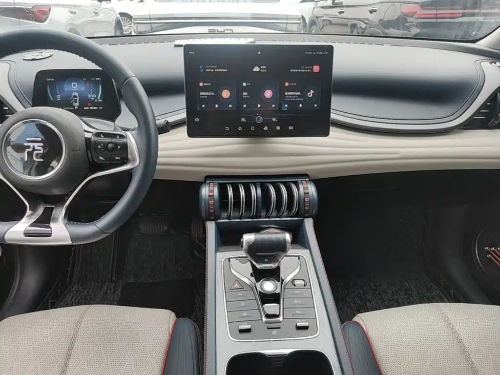 BYD Yuan Plus — миниатюра 13
