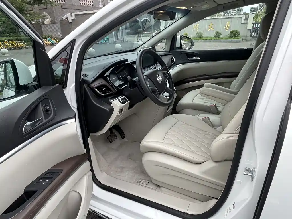 Buick GL8 — миниатюра 7
