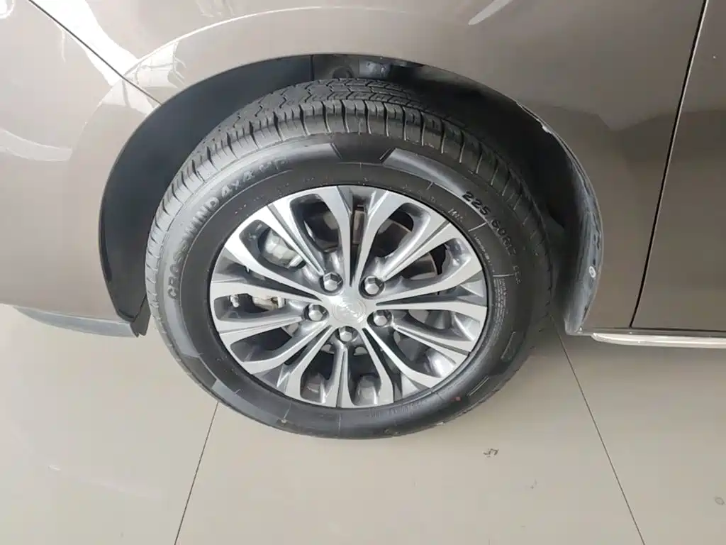 Buick GL8 — миниатюра 23