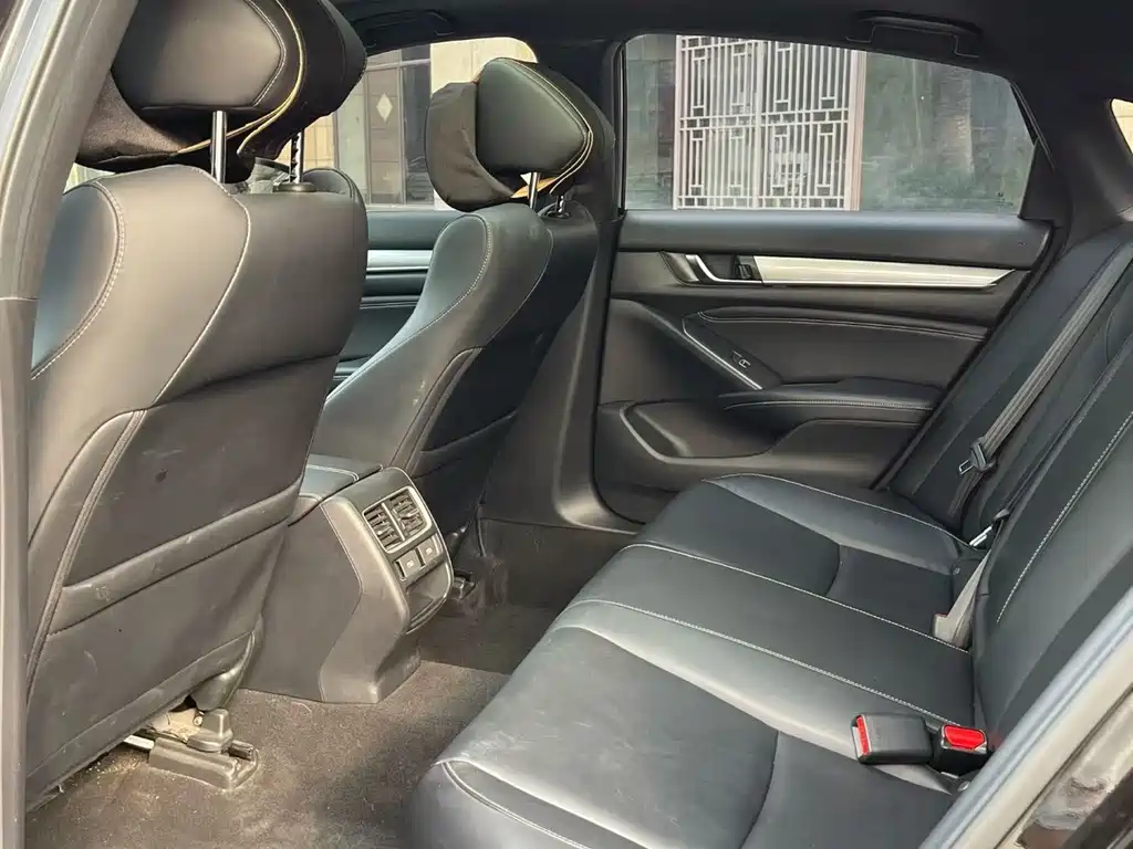 Honda Inspire — миниатюра 8