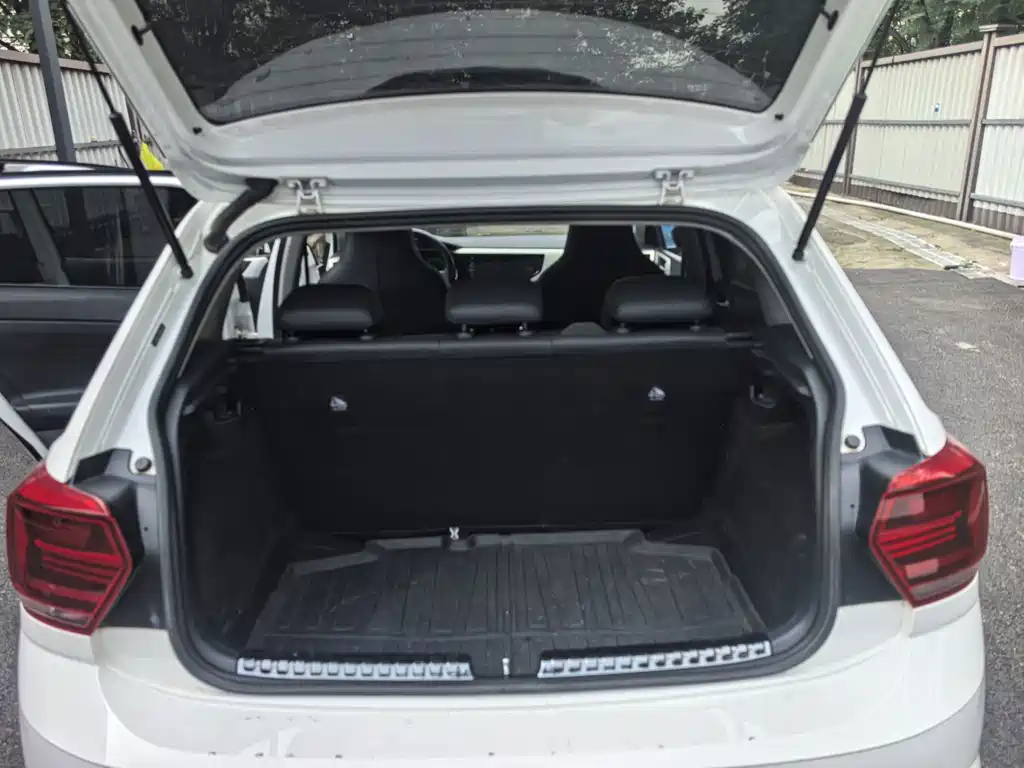 Volkswagen Polo — миниатюра 11