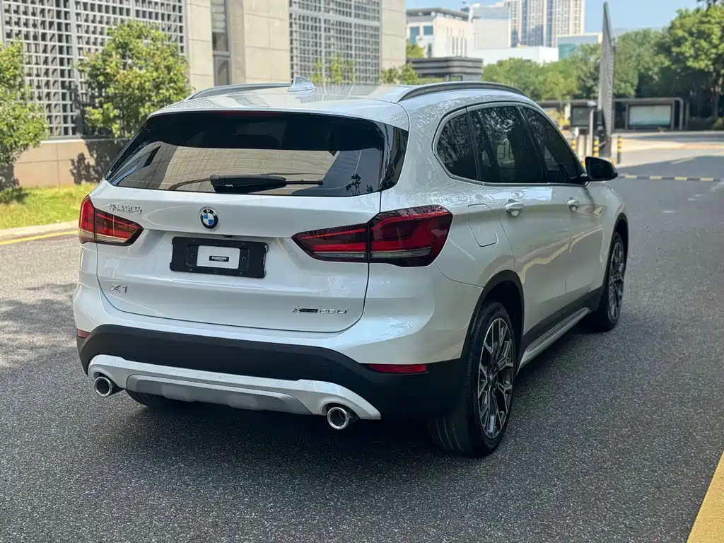 BMW X1 — миниатюра 11