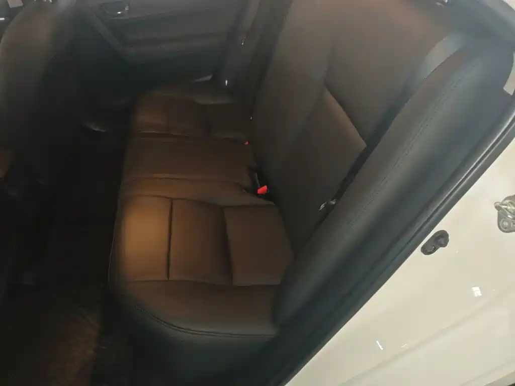 Toyota Corolla — миниатюра 17