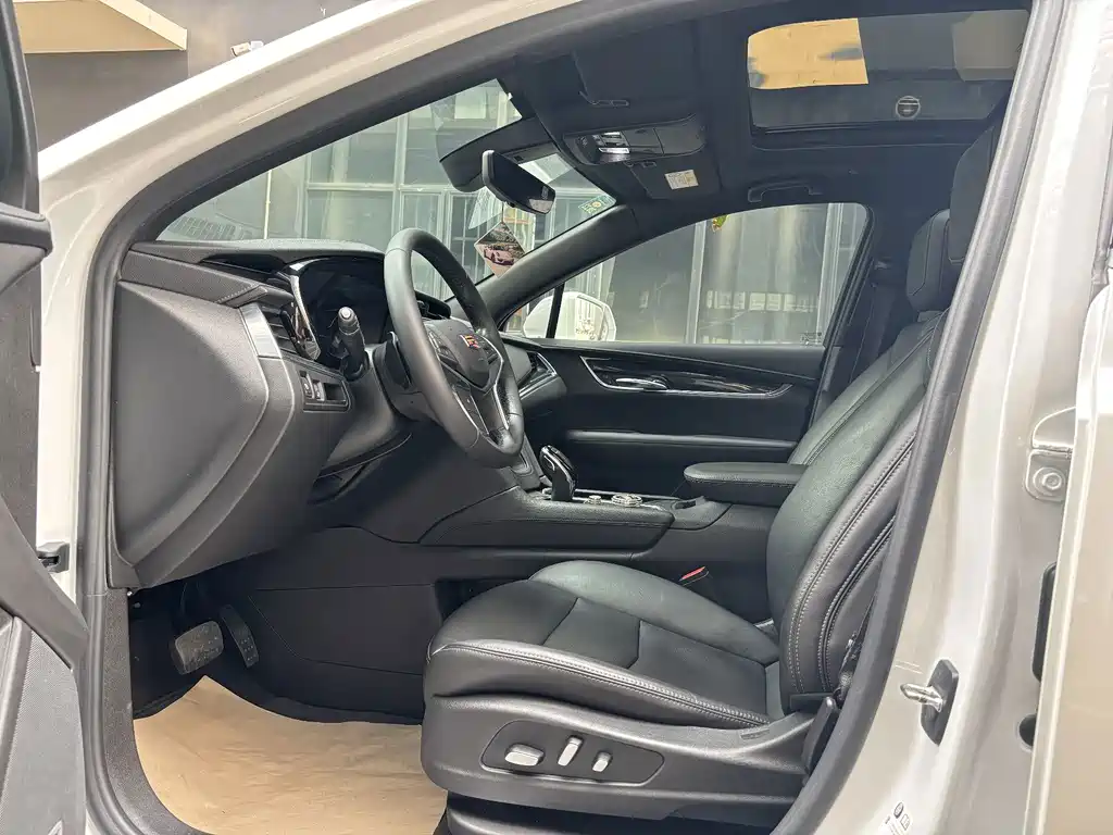 Cadillac XT5 — миниатюра 10