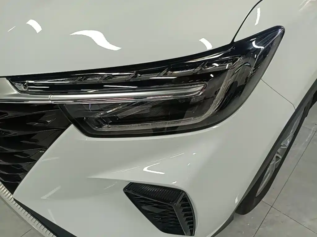 Roewe RX5 — миниатюра 24