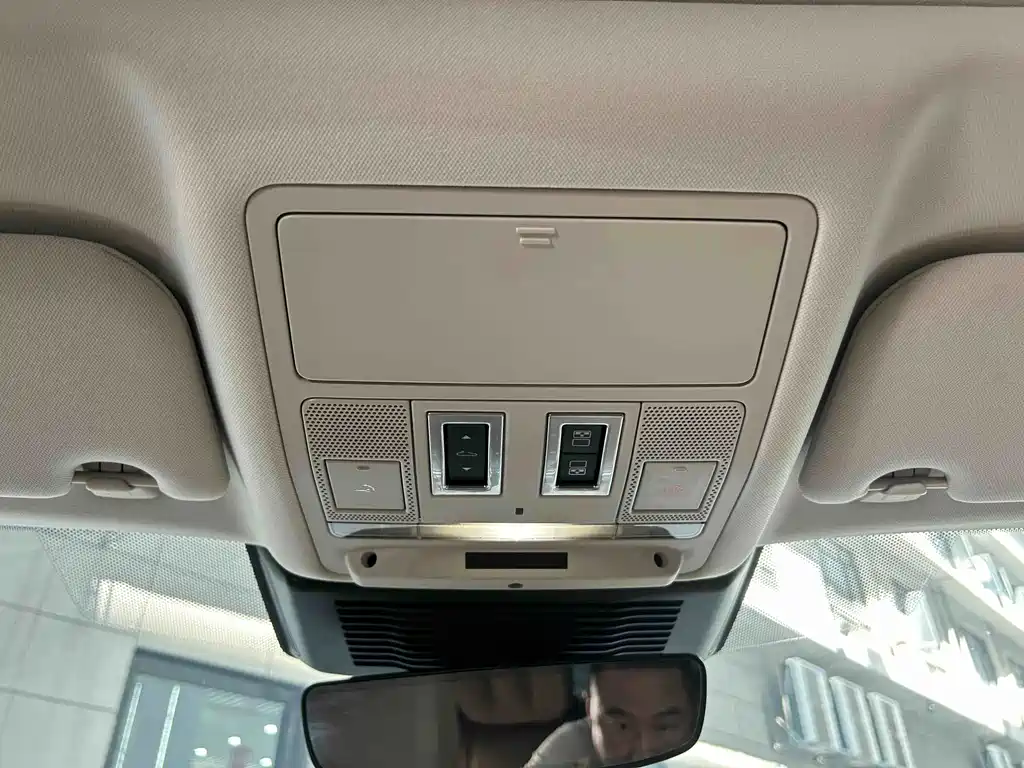 Jaguar XFL — миниатюра 16