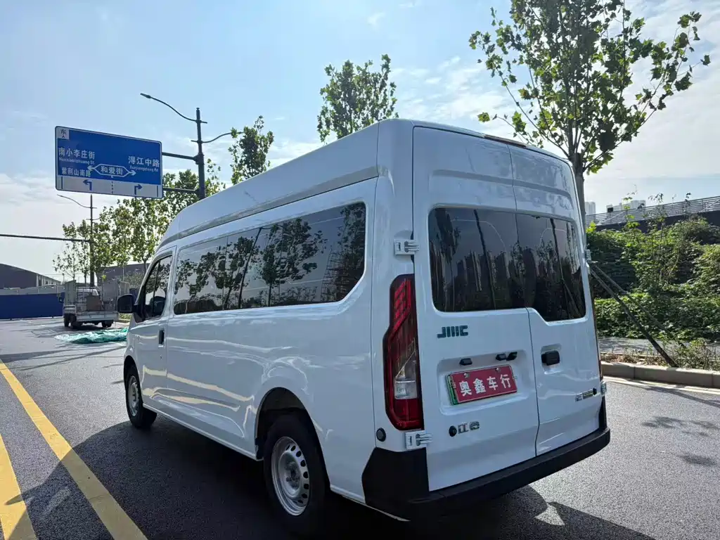 JMC E-Fushun — миниатюра 10