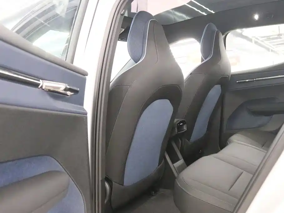 Volvo EX30 — миниатюра 15
