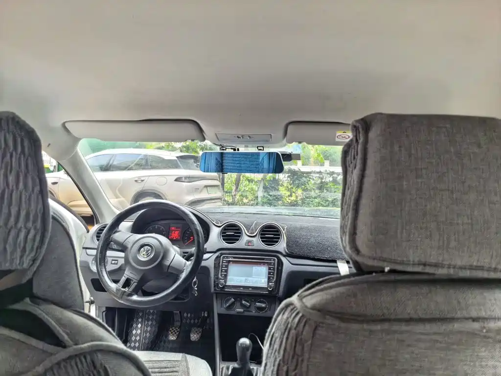 Volkswagen Jetta — миниатюра 9