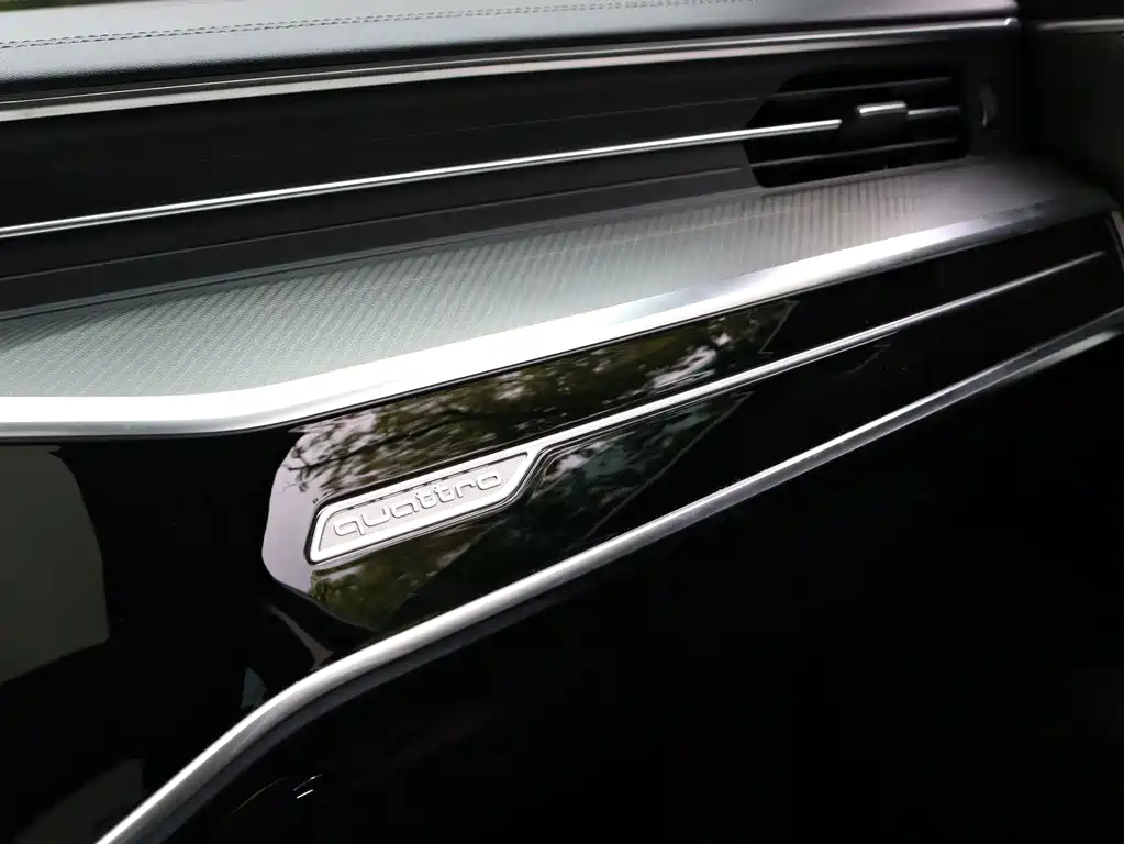 Audi A6L — миниатюра 20