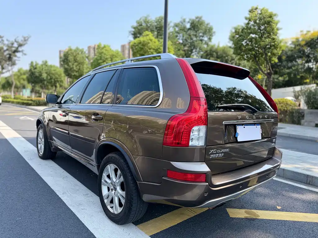 Volvo XC Classic — миниатюра 6