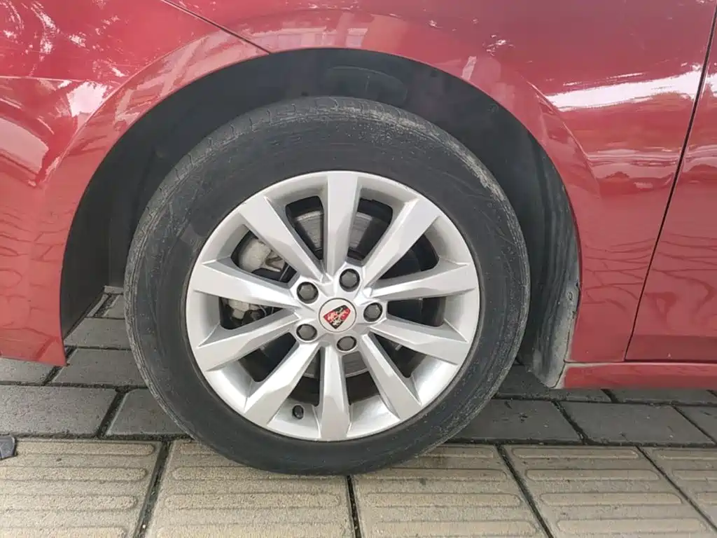 Roewe i6 Classic — миниатюра 23