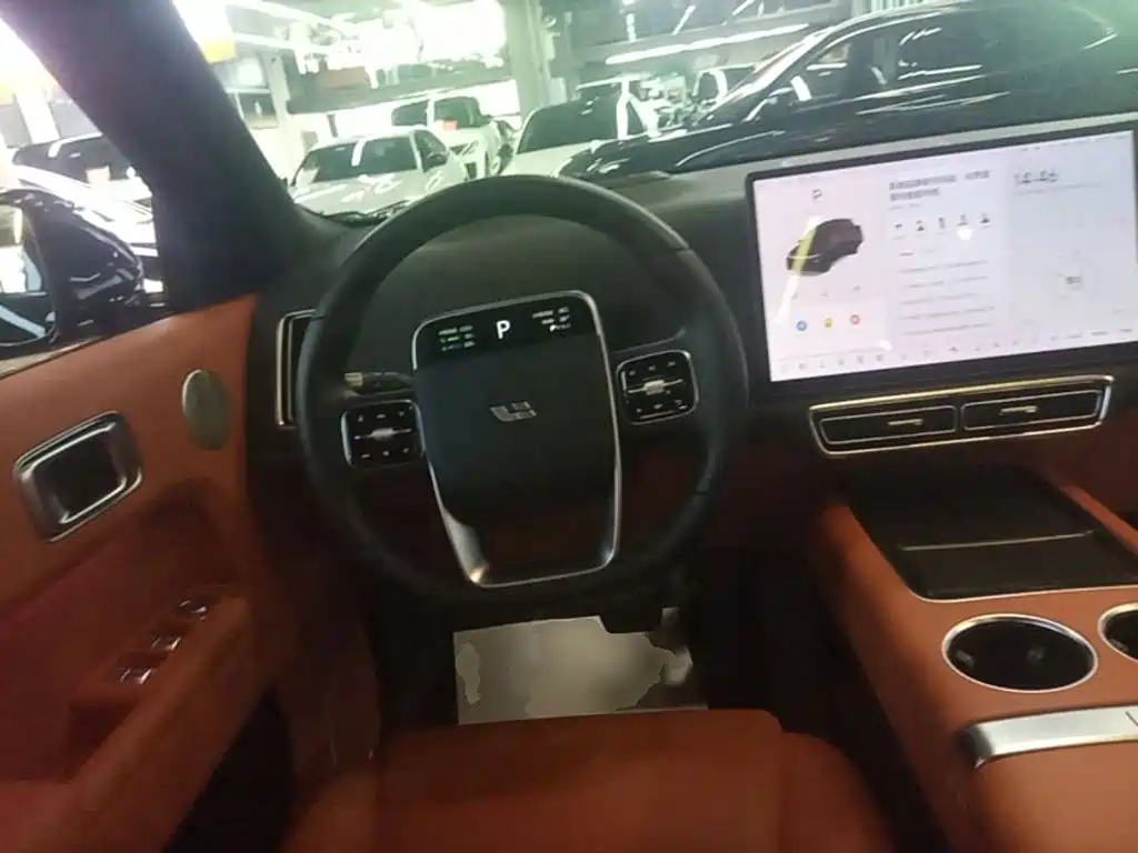 Li Auto Li L8 — миниатюра 11