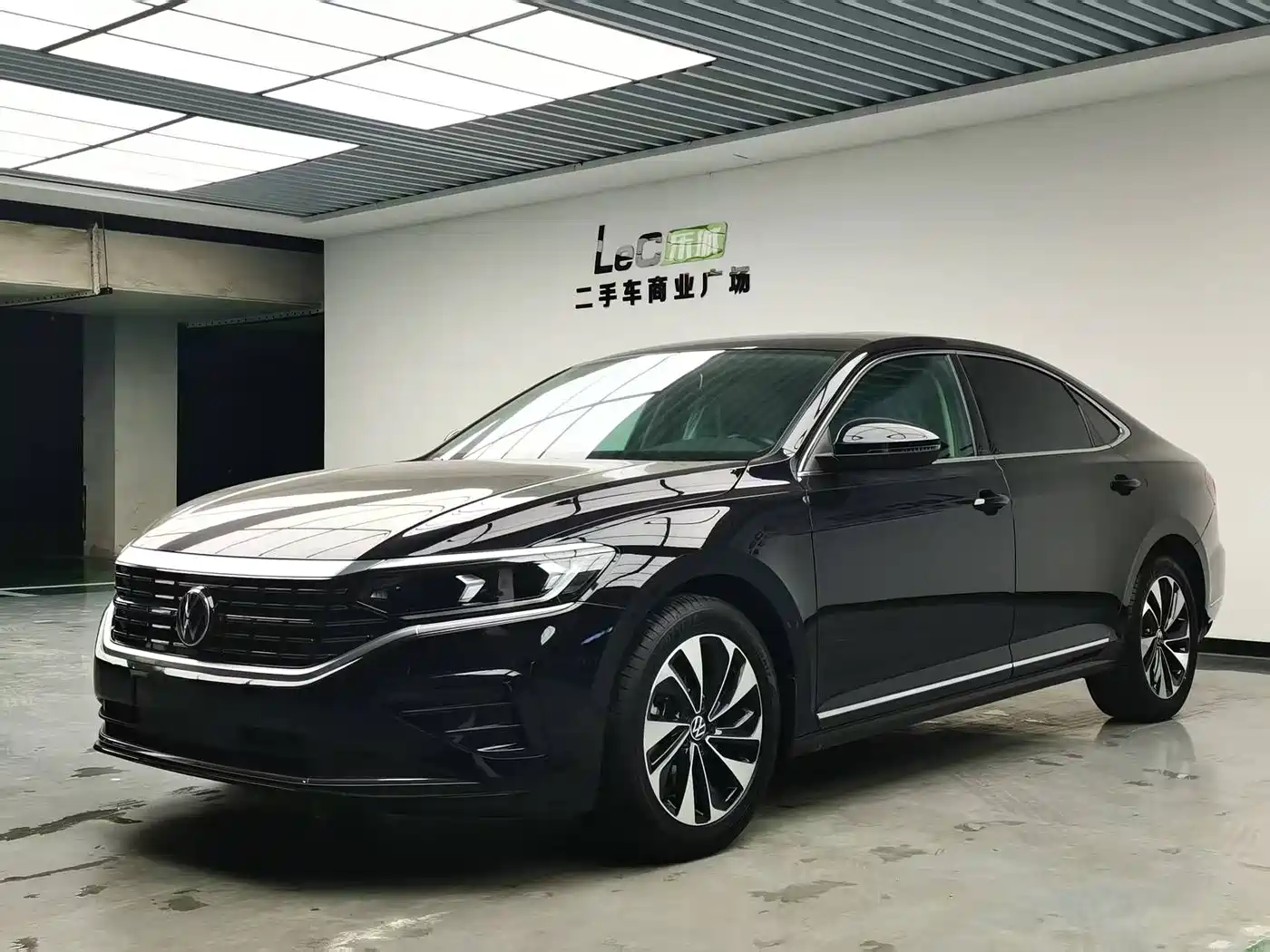 帕萨特 2022款 280TSI 精英版 2022