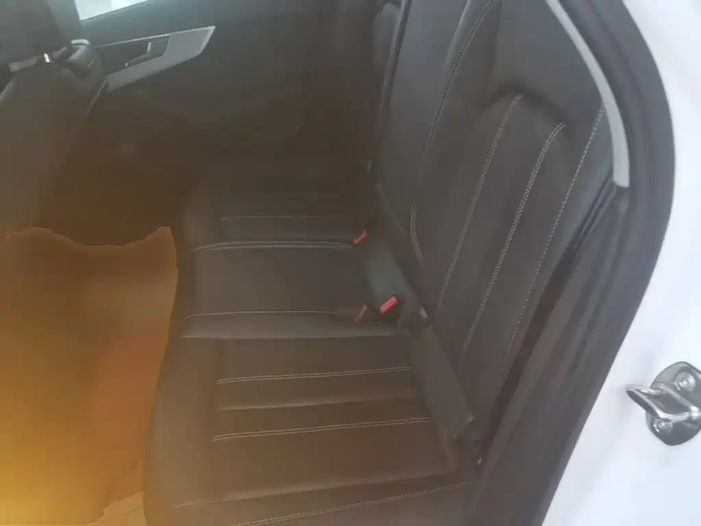 Audi A4L — миниатюра 13