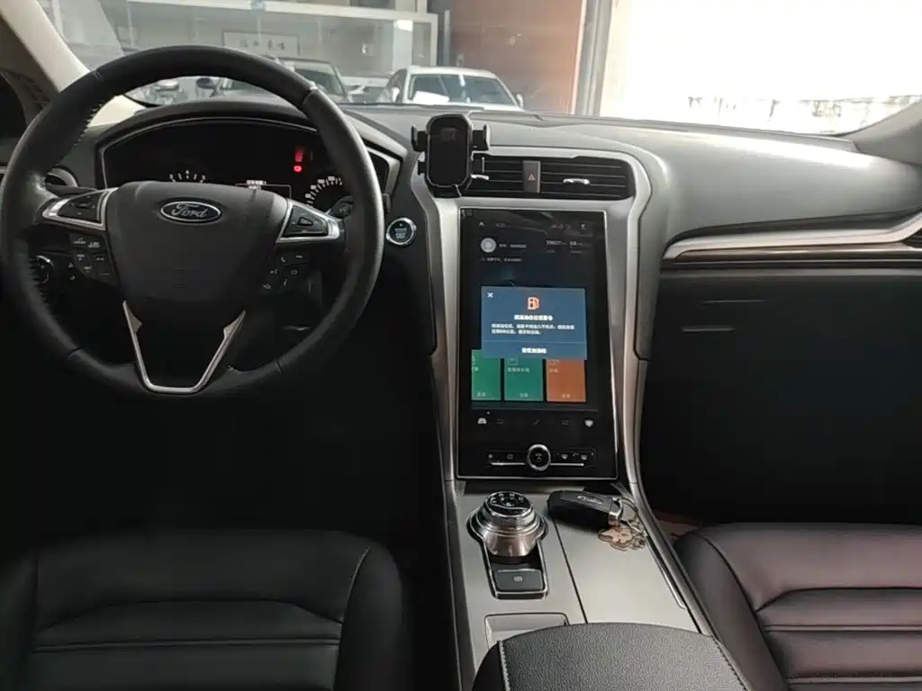 Ford Mondeo — миниатюра 14