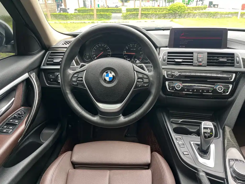 BMW 3 Series — миниатюра 50
