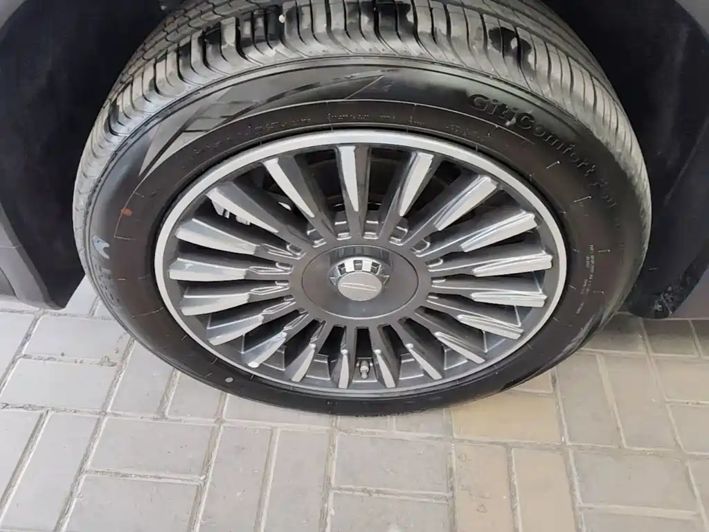 Geely Haoyue L — миниатюра 23