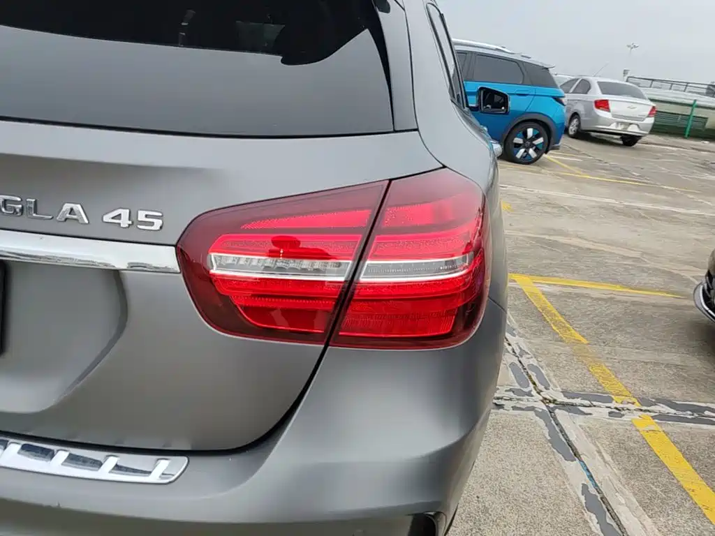 Mercedes-Benz GLA AMG — миниатюра 8