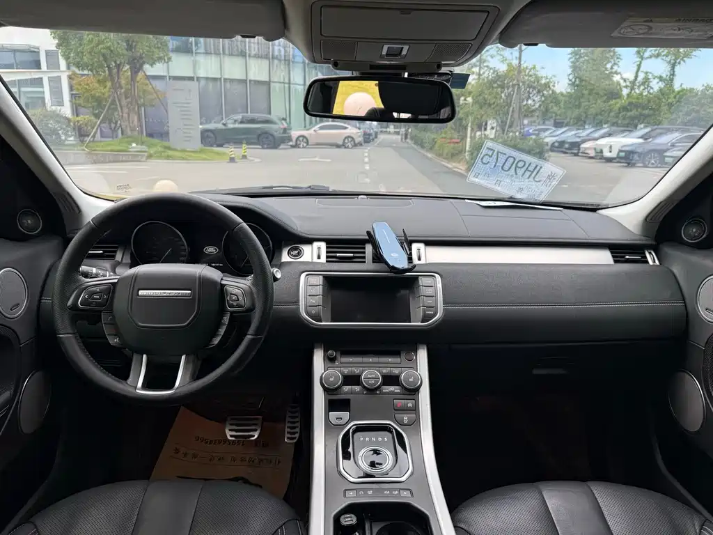 Land Rover Evoque (Import) — миниатюра 6
