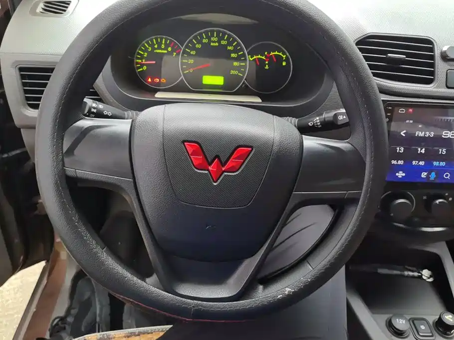 Wuling Hongguang — миниатюра 15