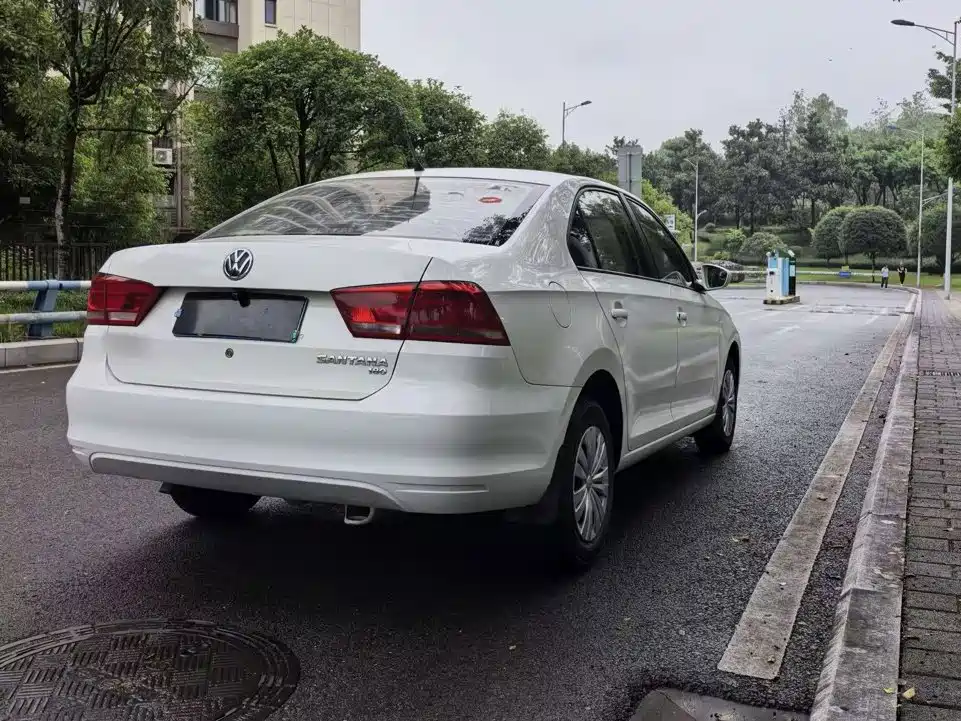 Volkswagen Santana — миниатюра 7