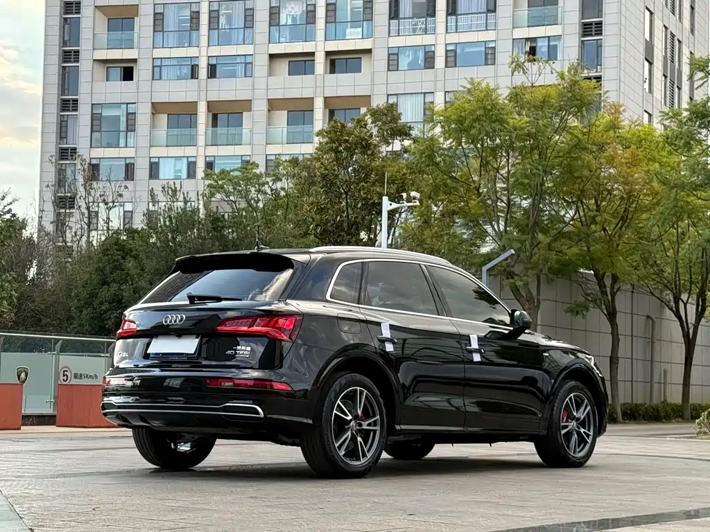 Audi Q5L — миниатюра 7