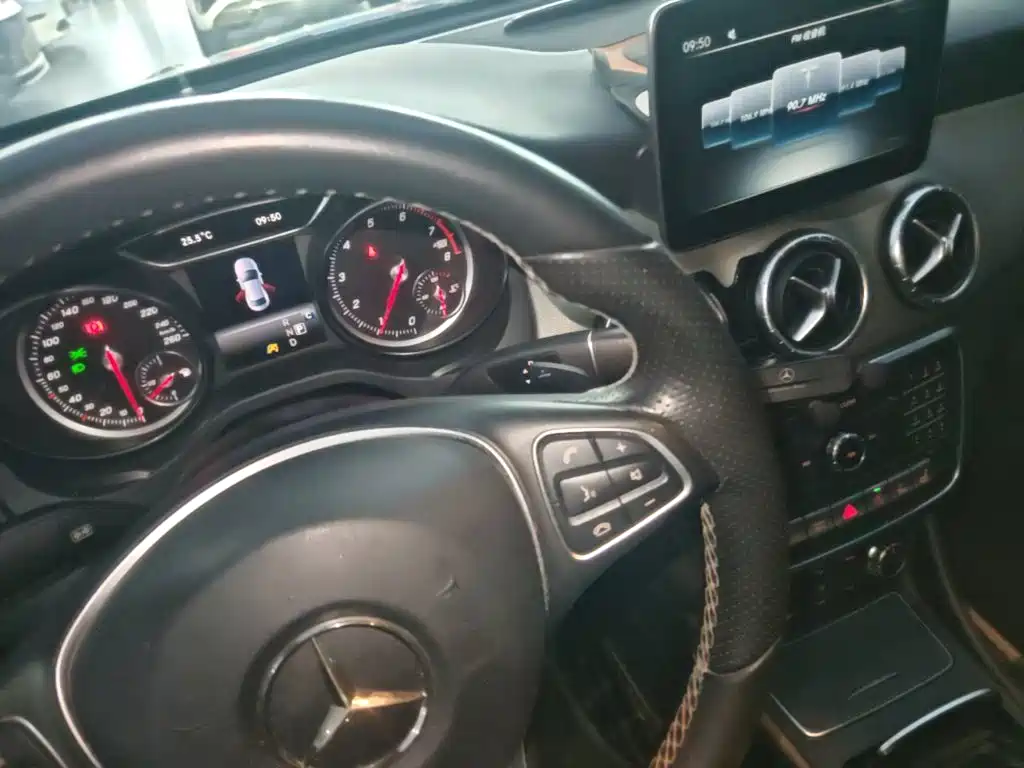 Mercedes-Benz CLA (Import) — миниатюра 14
