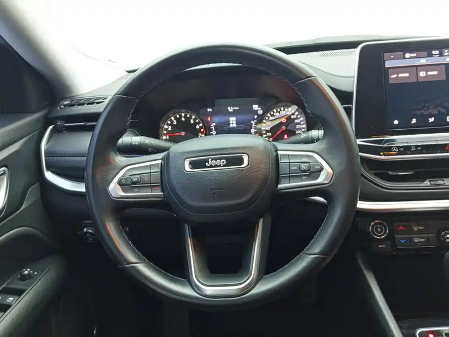 Jeep Compass — миниатюра 15