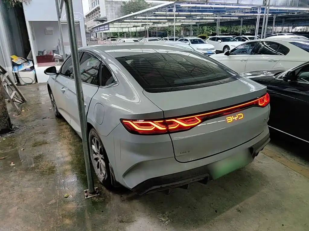 BYD Qin L 2024 — фото 4