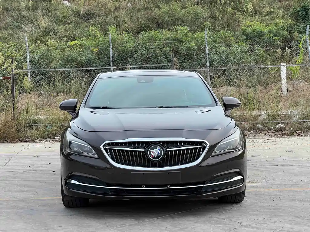 Buick LaCrosse — миниатюра 2