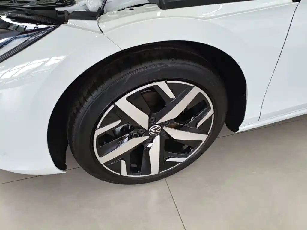 Volkswagen Lamando — миниатюра 23