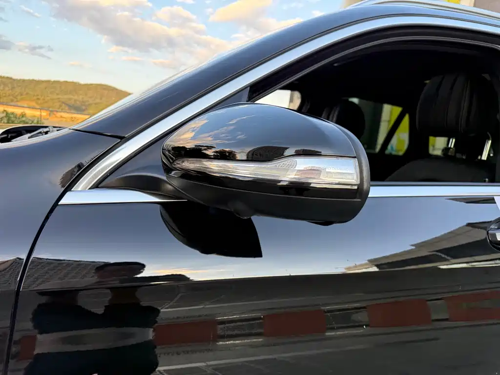 Mercedes-Benz GLC — миниатюра 15