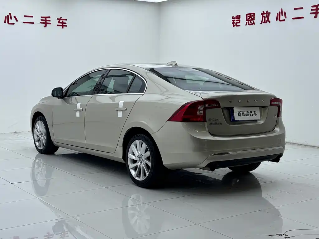 Volvo S60 — миниатюра 9