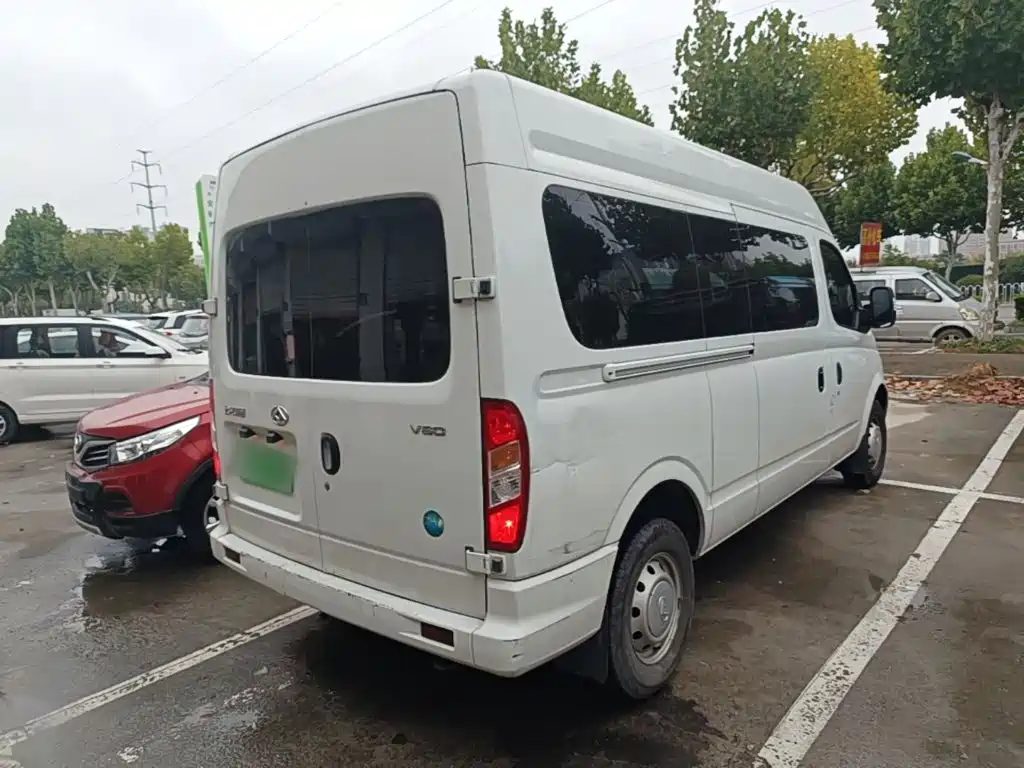 MAXUS V80 — миниатюра 7