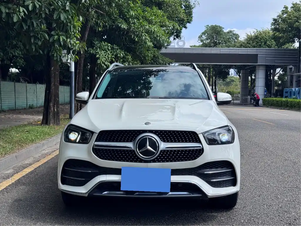 Mercedes-Benz GLE (Import) — миниатюра 2