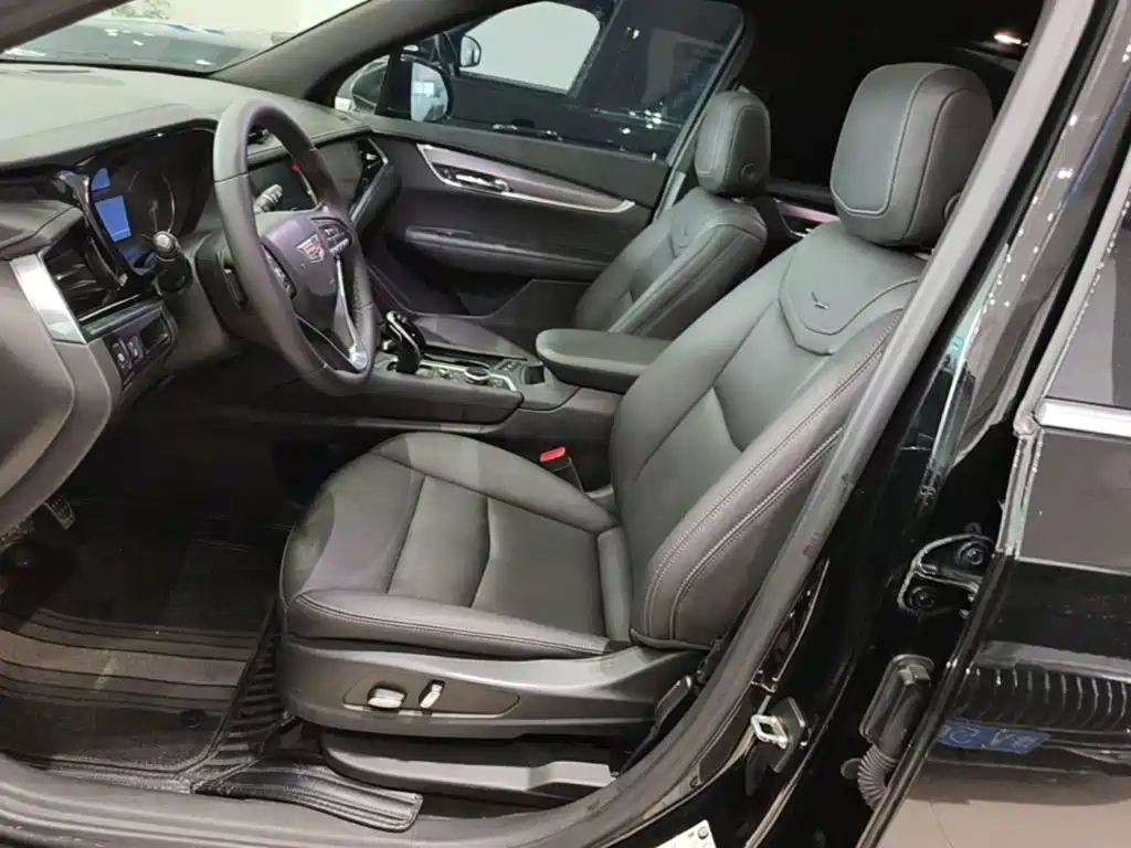 Cadillac XT6 — миниатюра 15