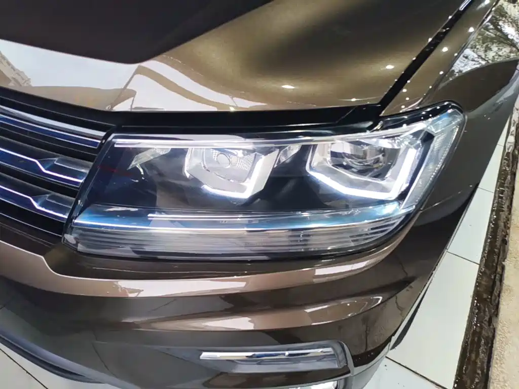 Volkswagen Tiguan L — миниатюра 24