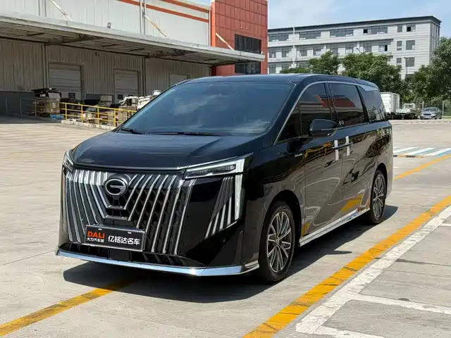 GAC Trumpchi M8